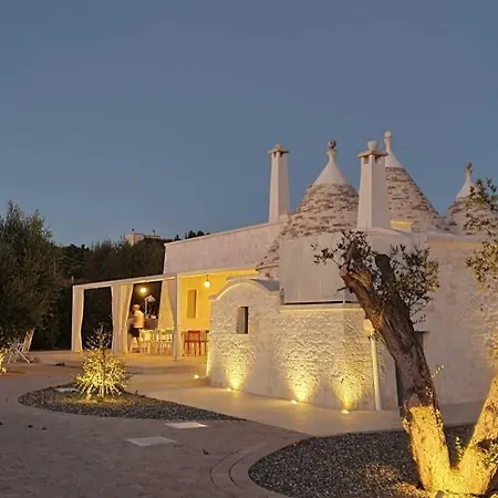 Trullo Rosa With Exclusive Pool * 오스투니